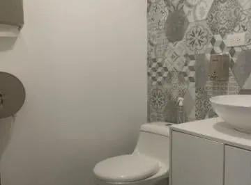 Espectacular Oficina en Venta, Sector La Carolina — imagen 2