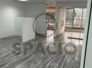 Vendo Oficina, 180 m², Remodelada, Av 12 de Octubre — imagen 5