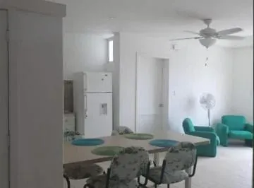 Precioso Departamento de 3 Dorm. Dentro de Conjunto con Piscina Areas, Manabí — imagen 3