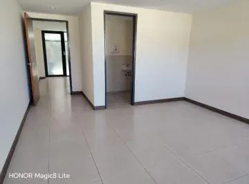 | Vendo Consultorio 43 m² | Hospital de Los Valles | — imagen 3