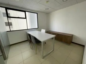 Vendo o Alquilo Oficina en Puerto Santa Ana, Semiamoblada, Parqueo, Guayas — imagen 4