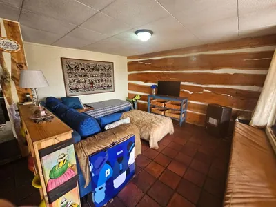 Vendo Casa con Jardin y Vista en Av 10 de Agosto - Alta Plusvalia Cuenca - Cerca Al Centro Históric, Azuay — imagen 2