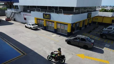 Venta de Gasolinera Operativa o Estación de Servicios Ruta del Sol Circumbalacion Manta, Manabí — imagen 2