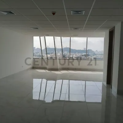 Venta Oficina Comercial en Torre Millenium, Guayas — imagen 4