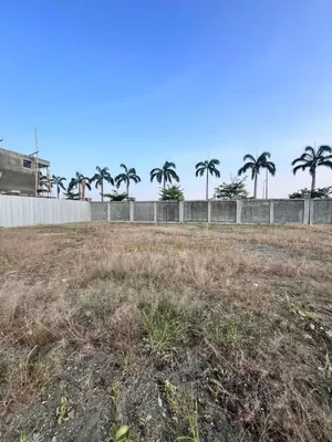 En Venta Lindo Terreno Medianero en Urb. “punta Barranca 100”, Samborondon Km. 9.5 - 320 m², Guayas — imagen 2