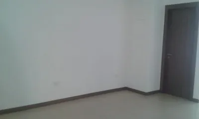 Venta de Oficina - Emporium - Puerto Santana, Guayas — imagen 2