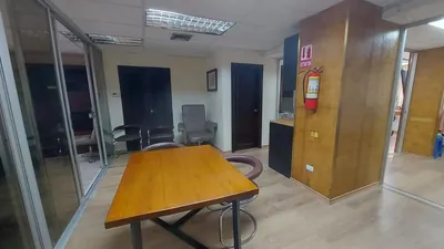 Se Vende Oficina Amplia en El Centro Bancario de Guayaquil, Guayas — imagen 2