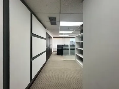 Venta Oficina World Trade Center Amoblada Moderna 12 de Octubre — imagen 2