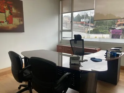 Vendo Oficinas en Zona Industrial — imagen 2