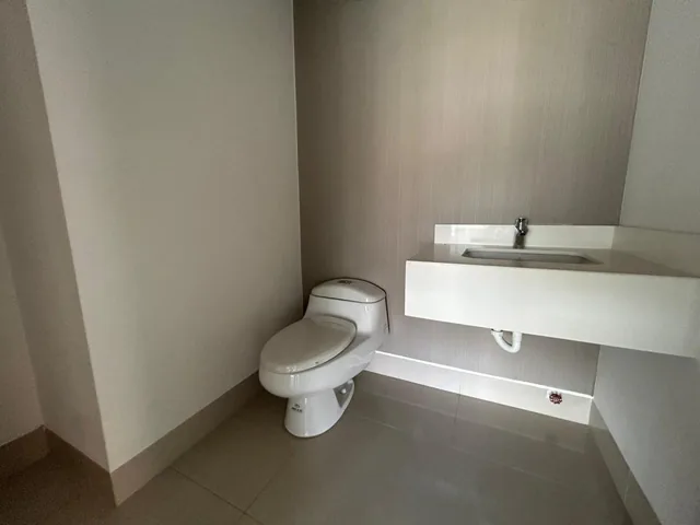 Venta de Oficina - Ágora Xxi - Zona Mall del Sol, Guayas — imagen 2
