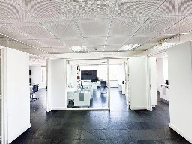 Oficina en Venta 279 m² Edif. Concorde Av12 Octubre — imagen 3