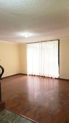 Linda Casa de 4 Dorm. en Cumbaya — imagen 3