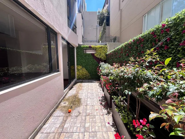 Departamento en Venta Duplex Urbanización, El Condado 3 Habitaciones — imagen 2