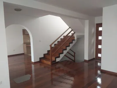 Vendo Hermosa Casa de Tres Dorm. Master en Conjunto Privado. Sector Santa Lucia — imagen 5