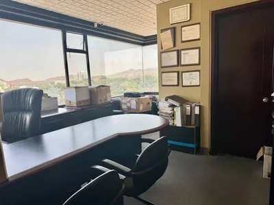 Nortte. en Edificio de Lujo Corporativo Exclusivo. Vendo 249 m² de Oficina Espectacular Vista, Guayas — imagen 2
