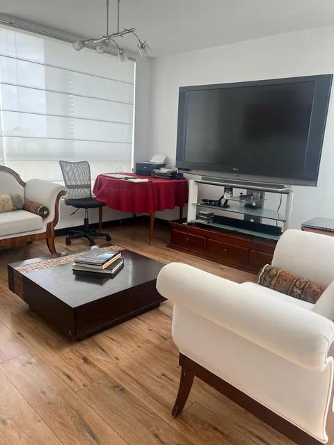 Amplia y Moderna Casa en Conjunto Privado – Cumbayá Cerca Al Potrero Pr — imagen 2
