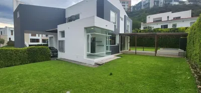 Hermosa Casa Moderna de Venta o Renta Urbanizacion Exclusiva Cumbaya por Ruta Viva — imagen 5