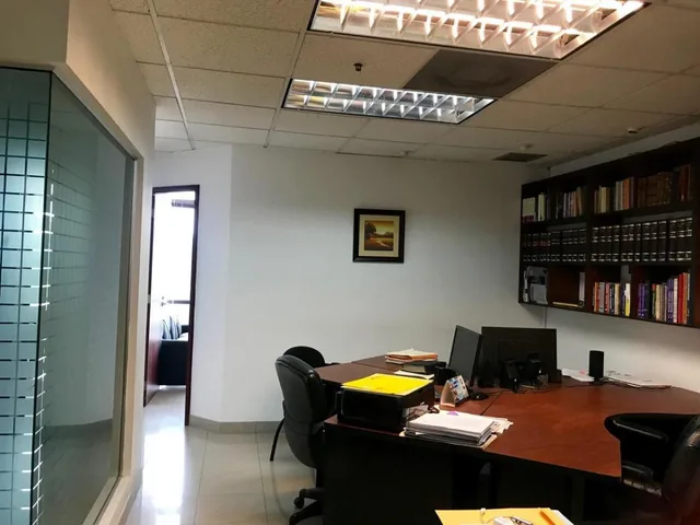 Atencion Estudios Juridicos. Oficina en Venta de Oportunidad World Trade Center, Guayas — imagen 4