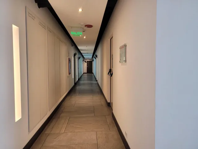 Oficina en Venta Amoblada, Sector La Carolina — imagen 5
