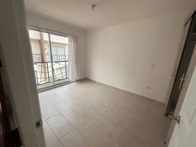 Hermosa Casa en Venta en Conocoto – Conjunto con Áreas Completas — imagen 2
