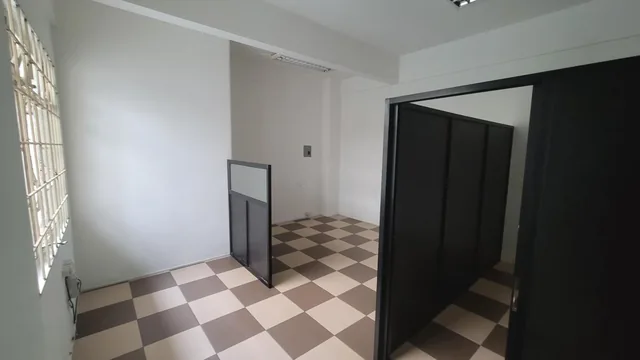 En Venta Oficina en Centro de Guayaquil - Gobernación - m. Recalde, Guayas — imagen 2