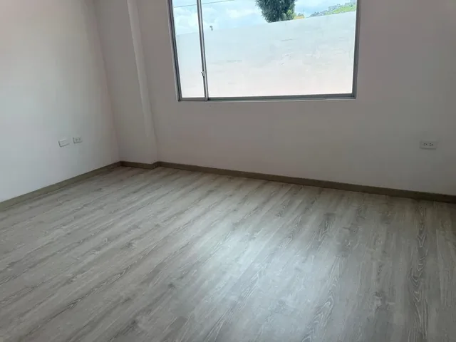 ¡Oportunidad Única! Departamento con Patio Gigante – Sector El Condado / Mariscal Sucre — imagen 3