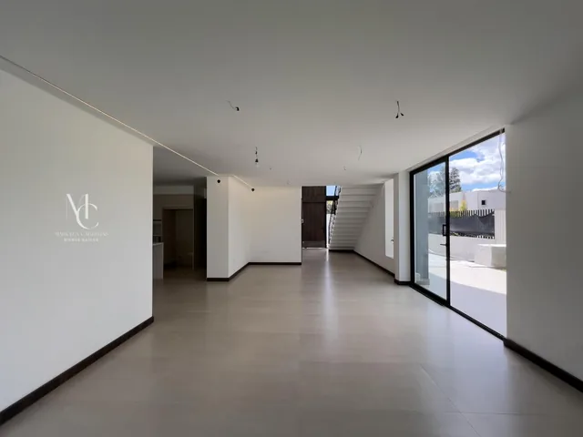 Casa con 3 Habitaciones en Venta en Tumbaco, 340 m² Terreno — imagen 4