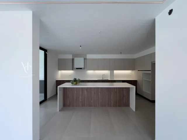 Casa con 3 Habitaciones en Venta en Tumbaco, 340 m² Terreno — imagen 3