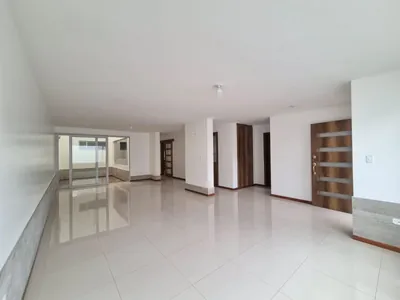 Propiedad con 2 Departamentos y Suite en Venta en Locoa, Latacunga, Cotopaxi — imagen 5
