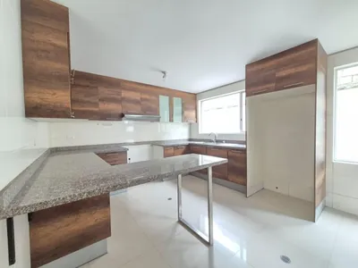 Propiedad con 2 Departamentos y Suite en Venta en Locoa, Latacunga, Cotopaxi — imagen 2