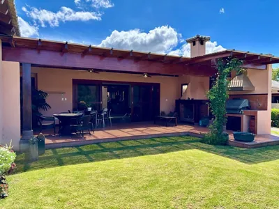 Vendo Casa Residencia en Pakakuna Gardens de Una Sola Planta No Adosada con Jardín Exclusivo — imagen 2