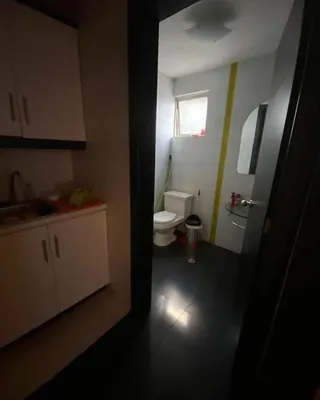 Preciosa Oficina en El Quito Tenis 400 Renta 160.000 Venta! — imagen 3