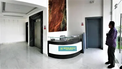 Vendo Ofiicina en Blue Center. Kennedy Norte. Parqueo + Bodega, 105 m², Guayas — imagen 5