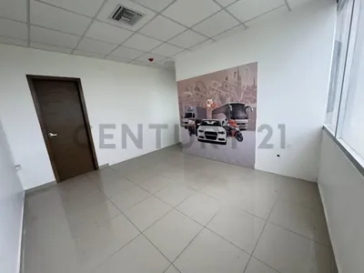 Venta de Oficina en La Aurora, Av León Febres Cordero, Guayas — imagen 4