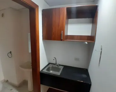 Vendo Oficina en Edificio Parque Central - La Carolina — imagen 2