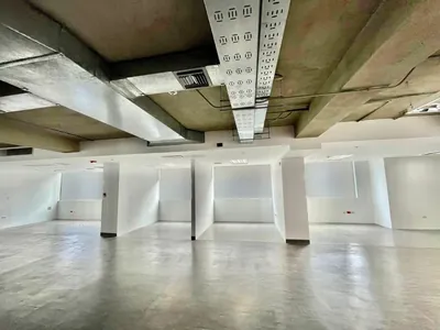 Oficina un Solo Piso de Venta o Renta en La Portugal — imagen 5