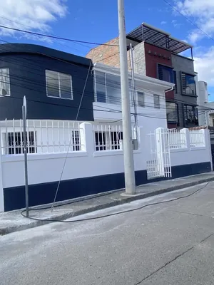 Casa en Venta, Comercial y Rentera, Sector Mercado 12 de Abril Cuenca Ec. Azuay — imagen 2