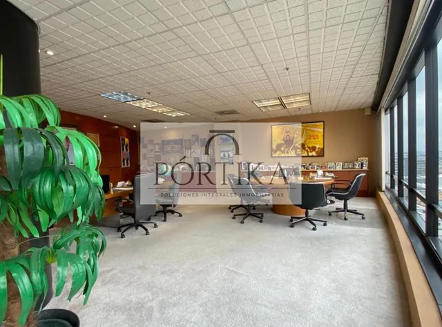 Venta Oficina - Edificio Centrum - Av Francisco de Orellana, Guayas — imagen 3
