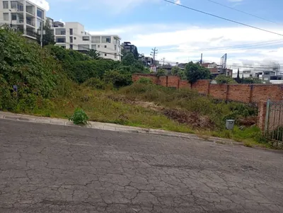 Terreno de 515 m² en Venta en Cumbayá con Áreas Verdes — imagen 4