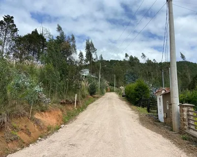 Terreno en Venta, Sector Tarqui, Azuay — imagen 2