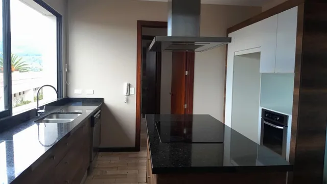Departamento en Venta en Cumbaya con Vista a Volcanes Pichincha E Ilalo. Provincia de Pichincha — imagen 2