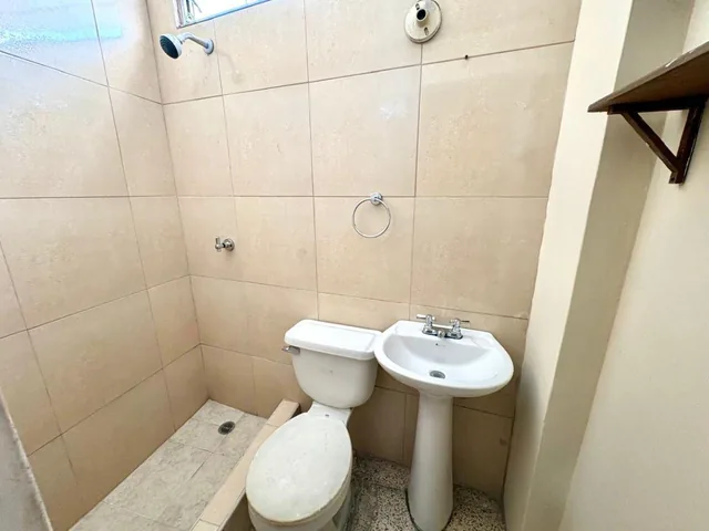 Urdesa Central. en Venta Departamento Remodelado, 3 Dorm., Garaje, Guayas — imagen 2