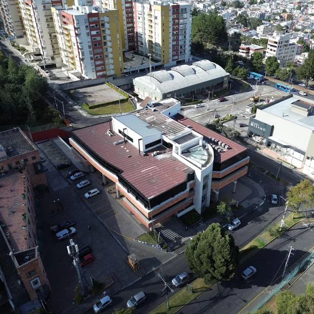 Oficinas, Locales Comerciales, Bodegas y Estacionamientos en Edificio Centrum, El Bosque — imagen 2