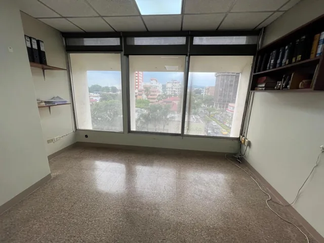Vendo Oficina Comercial en El Centro de Guayaquil, Guayas — imagen 5