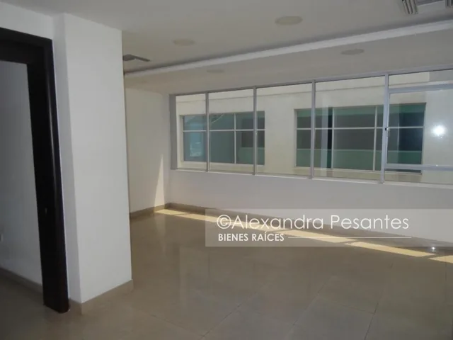 Oficina de 106 m² en Venta Edificio Corporativo Ciudad del Sol. Guayaquil, Guayas — imagen 3