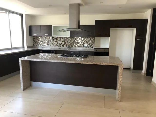 Departamento en Cumbayá — imagen 2