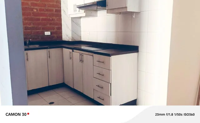 Vendo Suite, Edificio Exclusivo Detrás del Hospital Metropolitano, Sector Las Casas — imagen 3