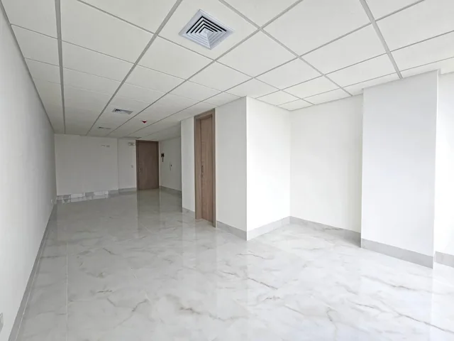 Oficina en Venta de Estreno con Vista a La Ciudad - Torre Millenium Corporativo, Guayas — imagen 5