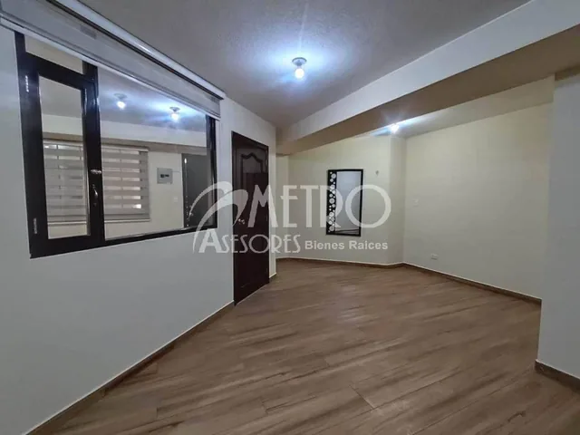 Oficina Remodelada de 90 m² – La Mariana de Jesús — imagen 5