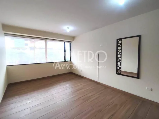 Oficina Remodelada de 90 m² – La Mariana de Jesús — imagen 4